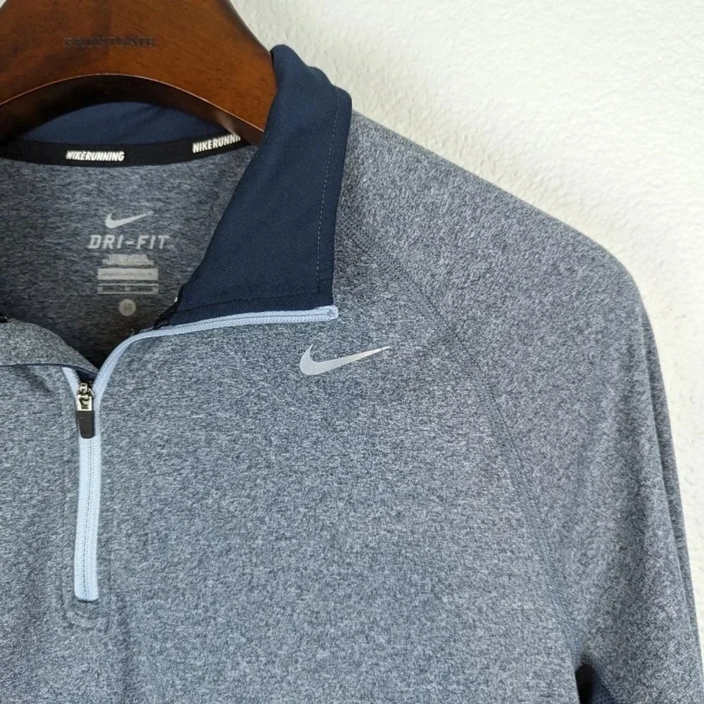 Nike Running Dri-Fit Gray half zip with reflective strips size Medium - Picture 3 of 9